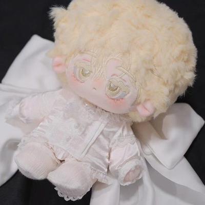 Figura de anime de peluche de 20 cm, muñeco de algodón para vestir, juguetes para niños y adultos, decoración de habitación, regalos de nacimiento y Año Nuevo.