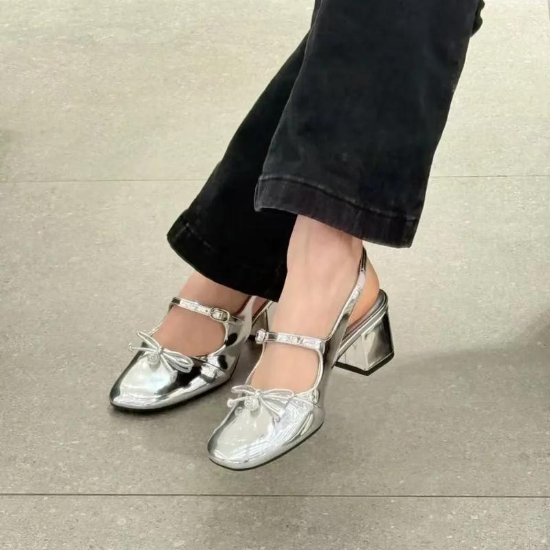 Fashion 2025Women Soft Round Toe Casual Female Sneakers Shallow Mouth Pearl Decorateion Flats Moccasins