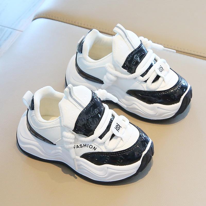 Children's sports shoes 2025 spring and autumn new boys' dad shoes Korean version girls' little white shoes soft-soled baby casual shoes