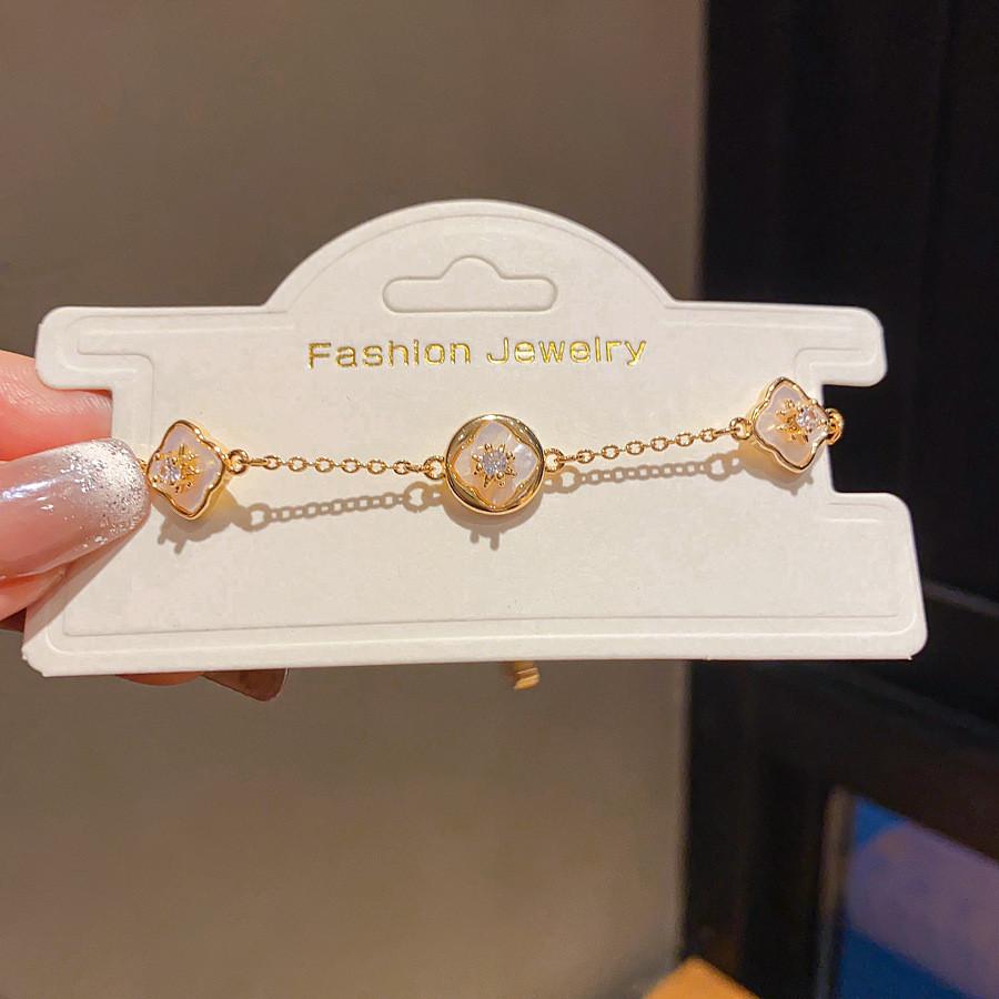 Light Luxury Female Geometric Oval Bracelet With Gold Plated Zirconia Design