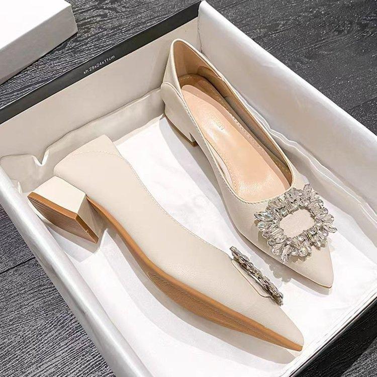 Two wear pointed head shallow mouth single shoes women's 2025 autumn new small fragrant style versatile one pedal low heel soft sole work shoes