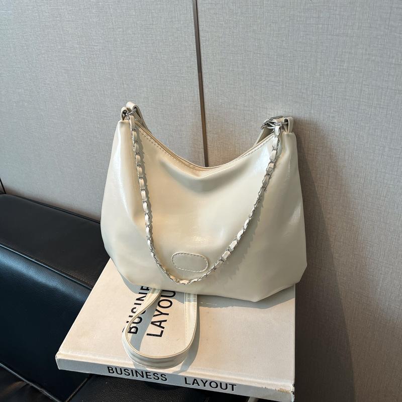 Casual Student Soft Surface Large-capacity Bag Women's 2025 New Summer Work Commuter Bag Fashionable Shoulder Messenger Bag