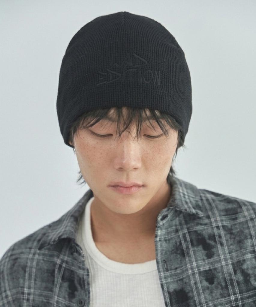 Ladeuedisyeon Waffle Logo Beanie_Black