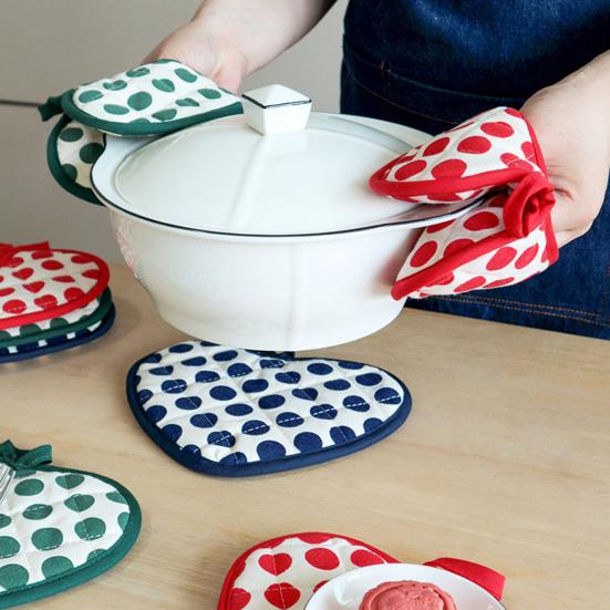 2-in-1 Anti-Scalding Gloves Double Layer Cotton Insulation Pads High Temperature Resistant Oven Mitts for Baking Kitchen