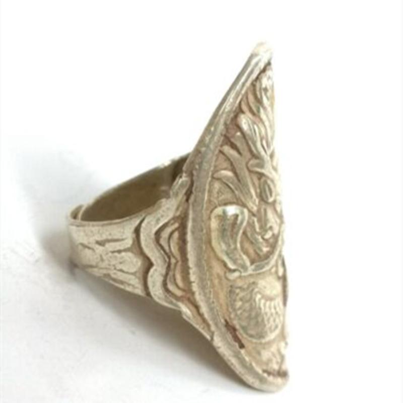 Chinese Tibet Silver Handmade Dragon Statue Ring Old Ornament Gift Collection