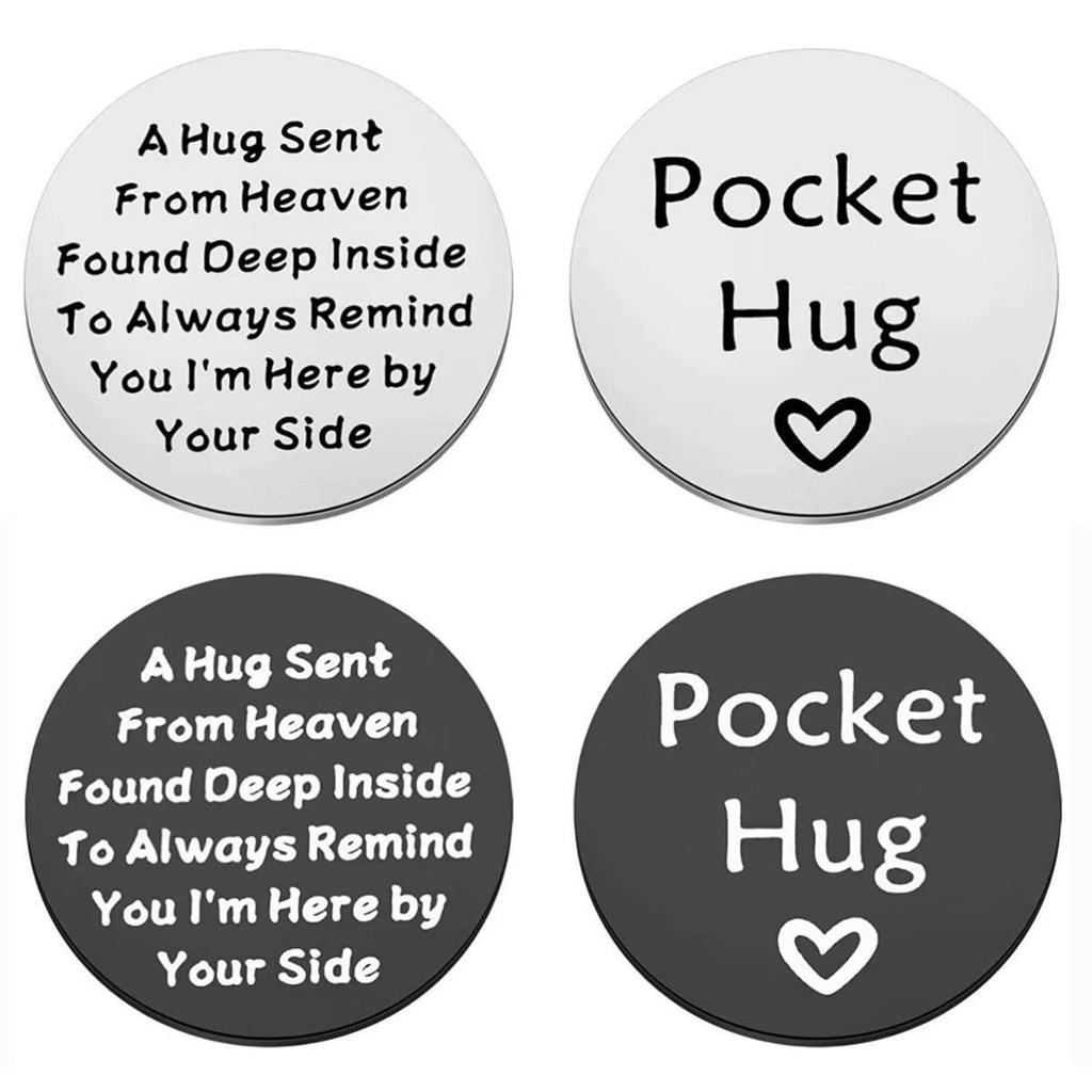 Paar Umarmung Taschenkuscheltier-Token: Doppelseitig gravierter Schlüsselanhänger—'Ich gehöre hiermit dir' Nachricht