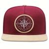 2 Stück Stickerei Flat Brim Hut Hip Hop Kappe Entenzungenkappe Mode Lässige Baseballkappe Scheibenkompass Anhänger Halskette Set Männer Frauen Sport Sonnenhut