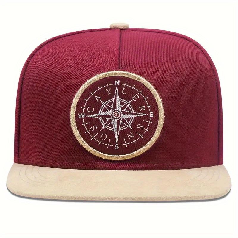 2 Stück Stickerei Flat Brim Hut Hip Hop Kappe Entenzungenkappe Mode Lässige Baseballkappe Scheibenkompass Anhänger Halskette Set Männer Frauen Sport Sonnenhut