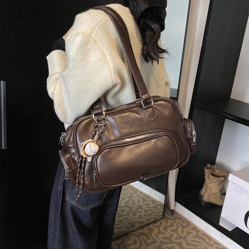 2025 New Retro Style Versatile Mailman Women's Bag Large Capacity Casual Shoulder Handheld Locomotive Bag