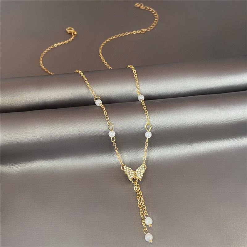 Butterfly Clavicle Choker Necklace - Light Luxury Style for Women