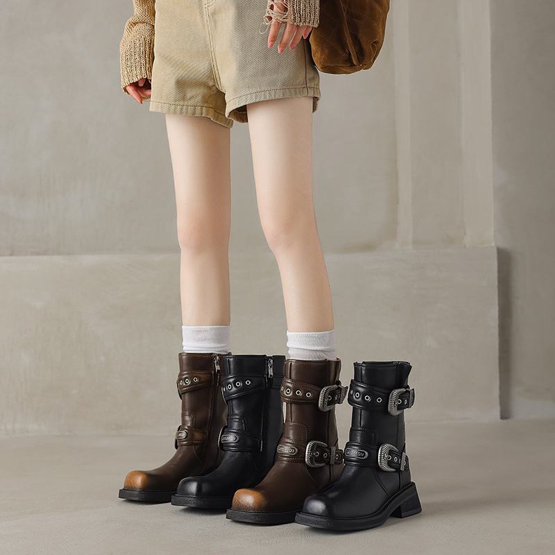 Krazing Pot Kravská kůže Čtvercová špička Zimní Střední podpatky Moderní Westernové boty Ženy Rockový styl Vintage Kovové zapínání Kotníkové boty