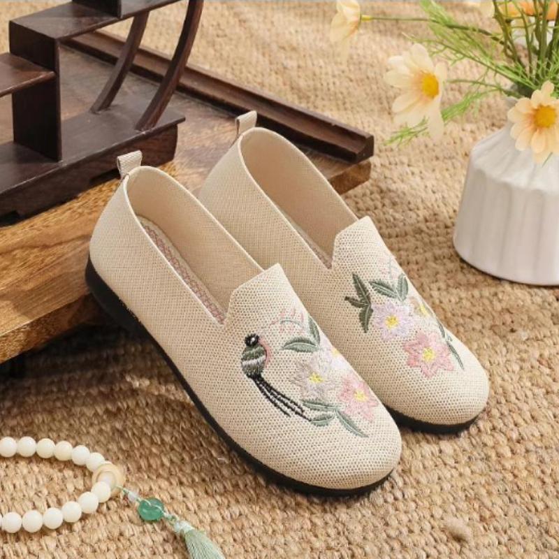 Women's Slip-on Flat Shoes Breathable Casual Lightweight Walking Shoes