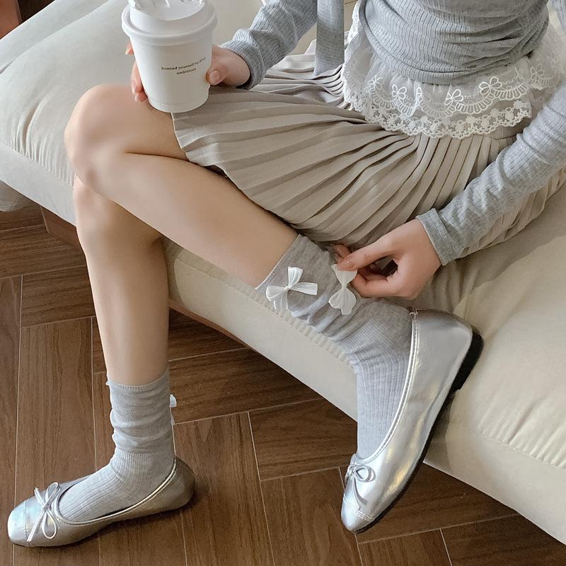 

Women s Spring and Summer Thin Breathable Bow Mid Tube Pile Socks 1 pair чёрный