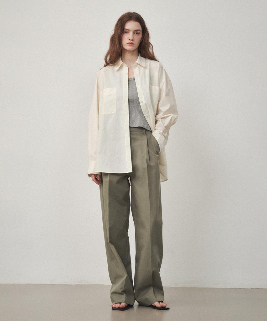 OSTKAKA One-Pleat Wide Chino Pants Khaki