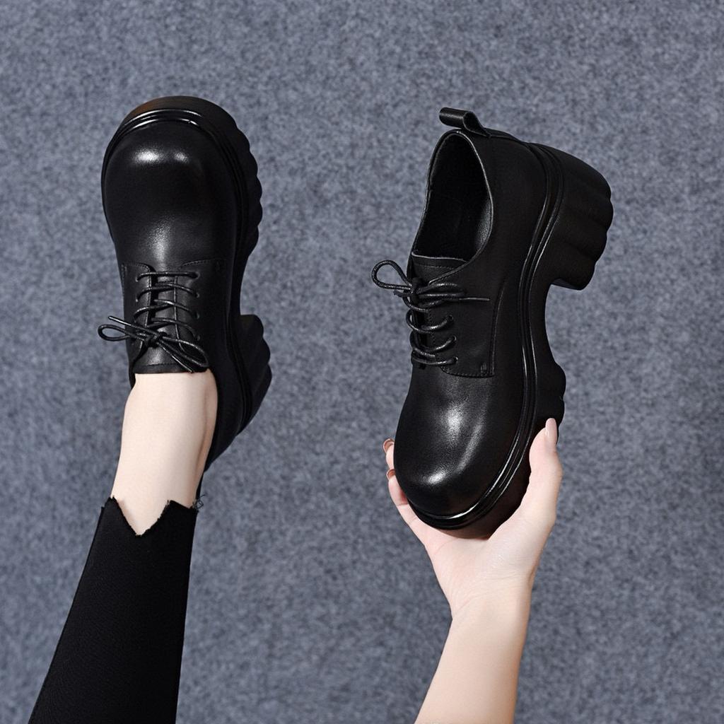 Plateauschuhe Damen 2025 Frühling neue Schnürschuhe kleine Lederschuhe Europäischer und amerikanischer Stil Muffinabsatz Einzelne Schuhe wasserdichte Tisch dicker Absatz l