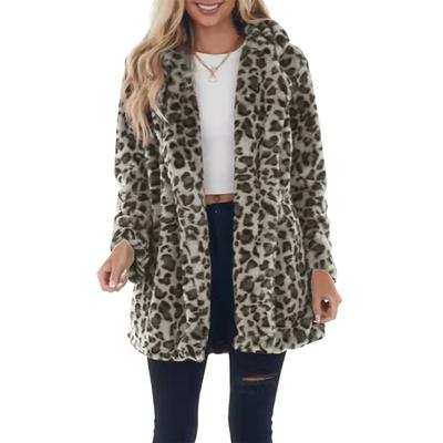 Fall/Winter Leopard Print Women's Fashionable Leather-like Coat with Pockets and Loose Fur Trim.