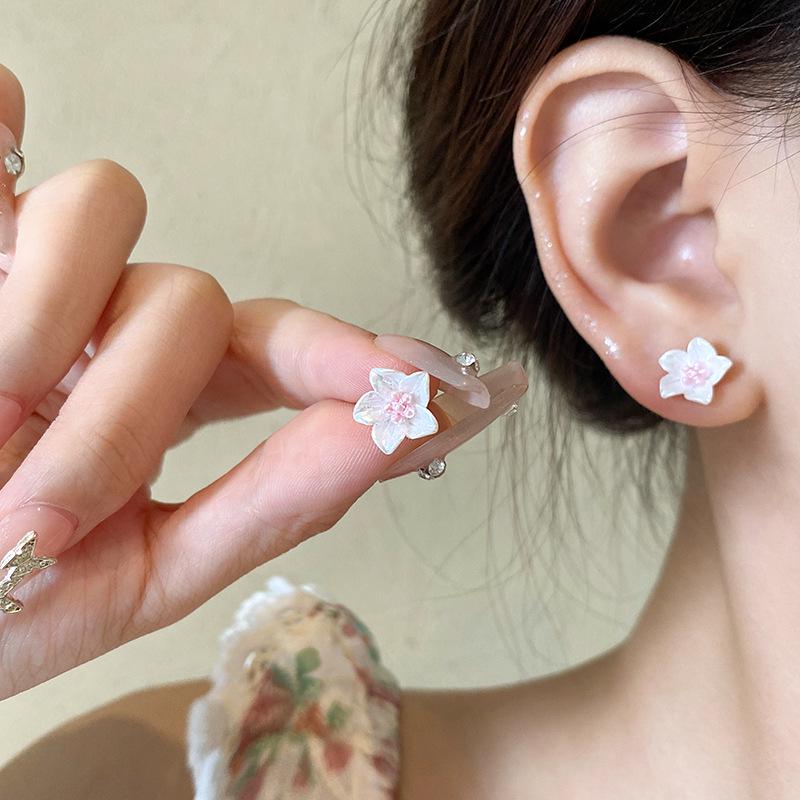 Sweet Camellia Resin Stud Earrings: Mori Style, Small, Simple, Elegant, Perfect for Summer
