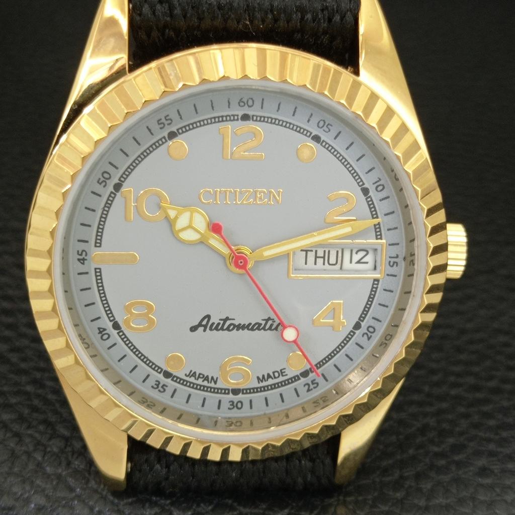 JAPAN VINTAGE REFURBISHED CITIZEN AUTOMATIC 8200 MENS GREY DIAL WATCH a445287-1