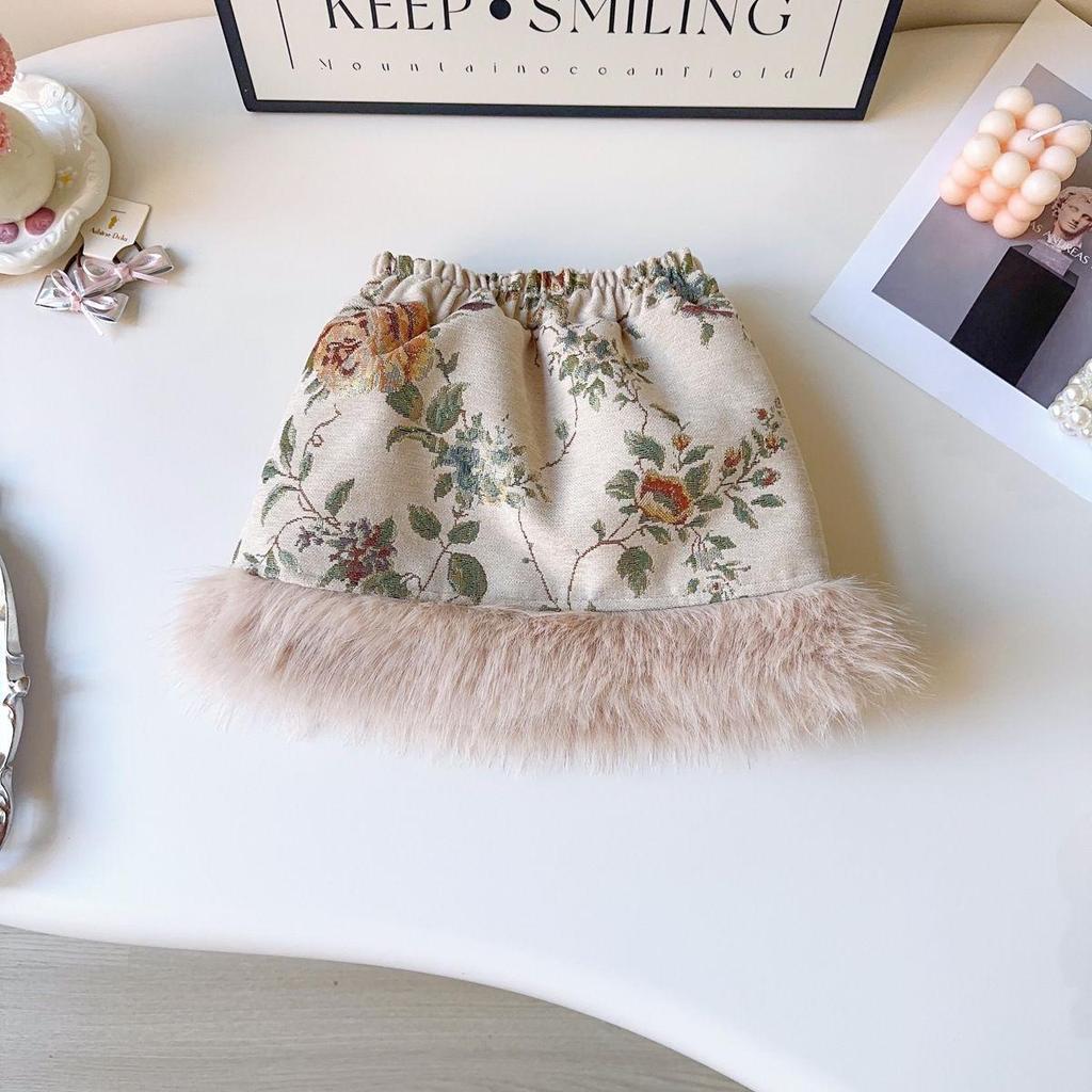 Zestaw Sukienka i Kurtka w Chińskim Stylu z Postrzępionymi Krawędziami dla Dziewczynek - Zima 2024