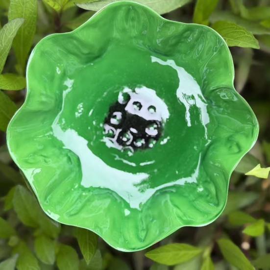 Handmade Flower Garden Stake Ground Insert Bee Butterfly Watering Station Decorative Bird Bath Pollinator Drinking Bowl for Outdoor Yard Lawn Decor