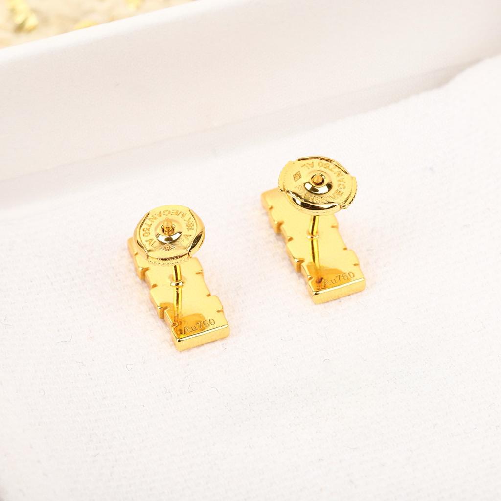 Hot Brand Vintage Earrings for Women Luxury Jewelry Fashion Diamond Designer Eardrop Pure 925 Sliver Lady Party Stud Earrings