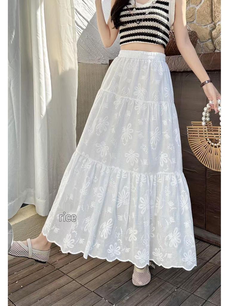 Women's White Embroidered A-line Cake Skirt for Autumn/Winter