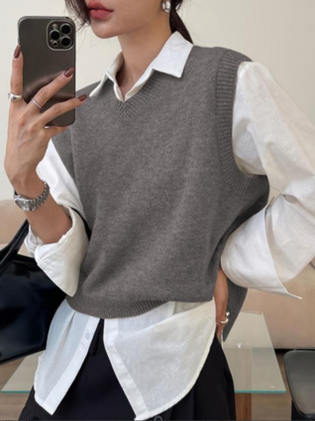 Korean Style Solid Color V-neck Knit Vest - Women's Short Ribbed Sleeveless Top