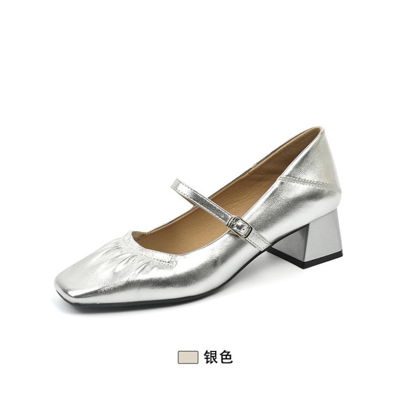 

Sheepskin square head thick heel single shoes women s medium heel soft leather grandma shoes one-word buckle Mary Jane shoes spring and autumn 39 срібний