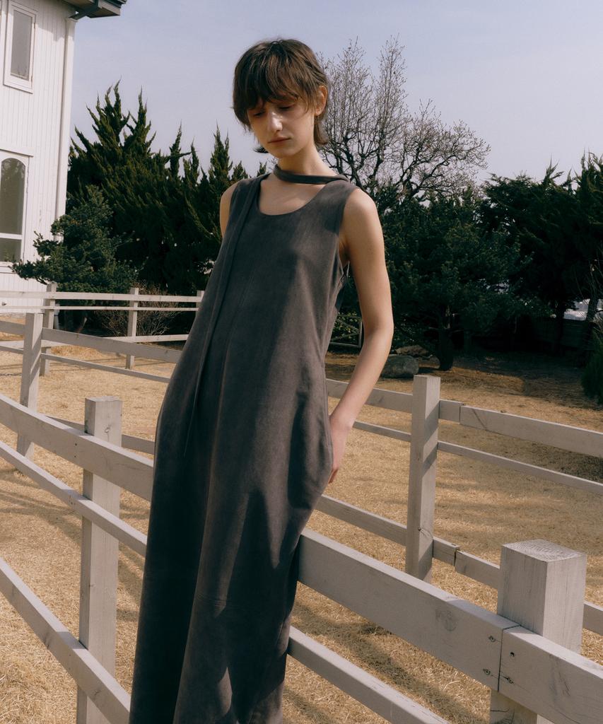 Loutaideu Suede Balloon Dress [Charcoal]