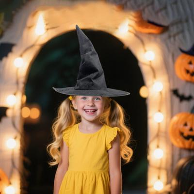 Sametový klobouk čarodějnice Design s ostrými rohy Okraj z železného drátu Klobouk na tématickou párty pro hraní rolí Halloweenské kostýmní doplňky
