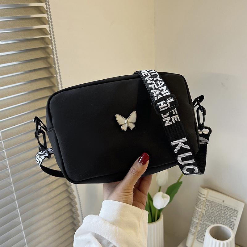 

Fashion Women Crossbody Bags Makeup Bag Women Trend Lingge Embroidery Camera Shoulder Bag Design Small Messenger Bag