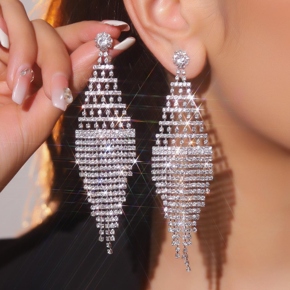 

Fashion luxury long fringed earrings