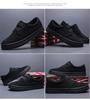 Herbst Neue Schuhe für Herren Freizeitschuhe Mode Canvas Flache Skateboard-Schuhe Coole Slipper