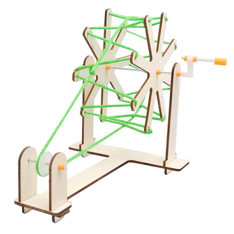 

Прядильная машина своими руками Ученики начальной школы Технологии для детского сада Мелкое производство Сборные вручную материалы Детский научный эксперимент Учебные пособия древесина