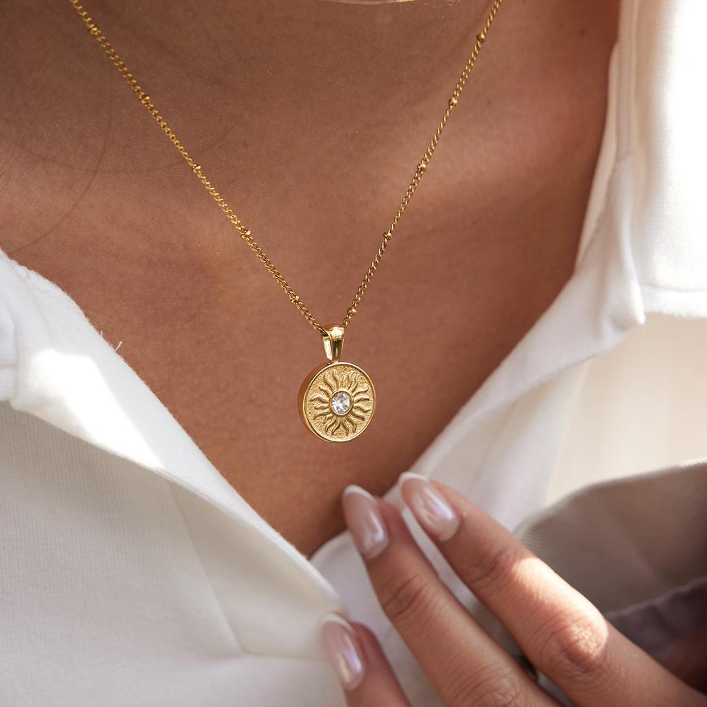 Stainless Steel Sun Moon Double-Sided Pendant Necklace 18K PVD Plated Waterproof Jewelry Gift Accessories