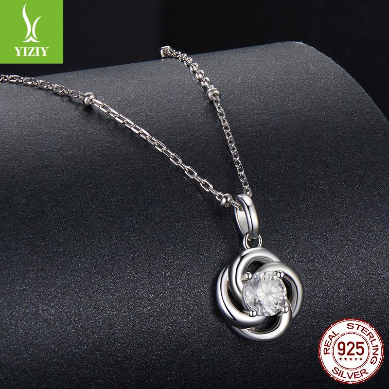 Cross-Border Four-Leaf Clover Moissanite Necklace Women'S Light Luxury Niche Simple High-End Sense S925 Silver Collarbone Chain