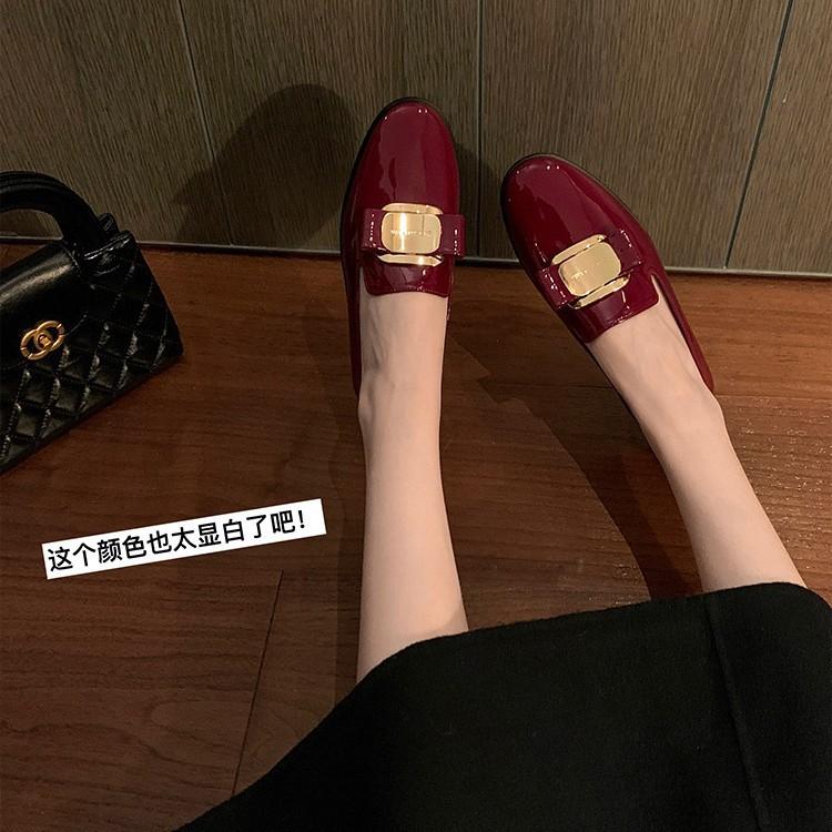 [] Fira Manor~ Super Soft Gold Buckle Lazy Man Commuting in Women's Small Leather Shoes