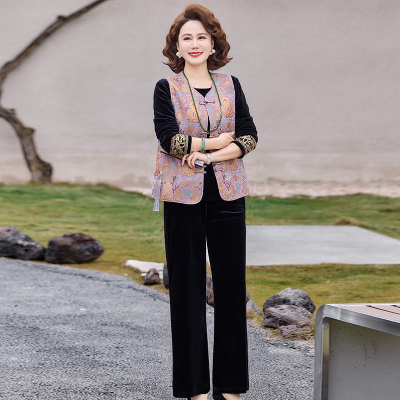 

Elegant Spring & Autumn Chinese Vest Three-piece Suit for Middle-aged Women 2026 2XL fits 105-120 lbs розовый