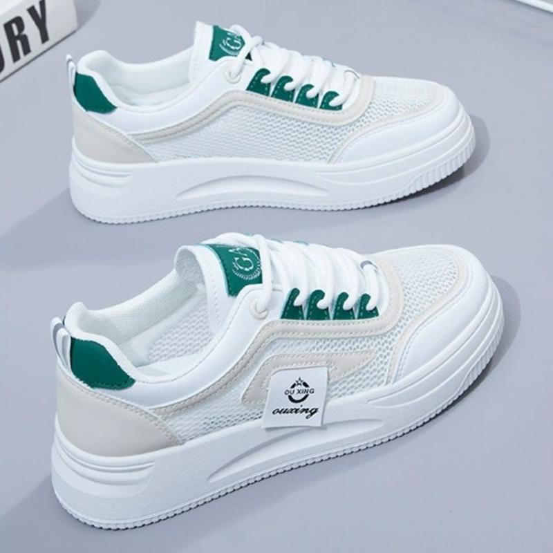 Trendy and Minimalist Sports Shoes 2024 Summer New Mesh Breathable Lightweight Casual Anti Slip Board Shoes Zapatos De Mujer