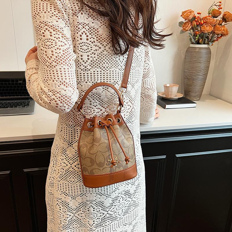 Autumn and Winter New Fashi European and American Bucket BagHandbagSingle-Shoulder Crossbody Women's Bucket Bag