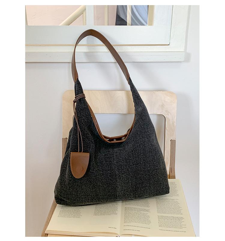 2025 New Lazy Style Denim Bag Women's Bag Large Capacity Underarm Shoulder Bag Premium Commuter Tote Bag