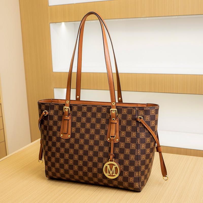 New large-capacity high-end portable shoulder bag niche design tote bag women's fashion mother bag