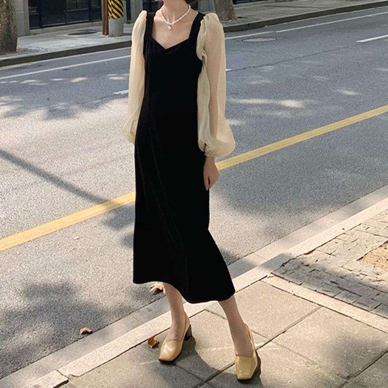 Hepburn Style Small Black Dress Women's Autumn and Winter French Retro Lantern Sleeves Medium Long High Waist and Thin Square Neck Velvet Dress