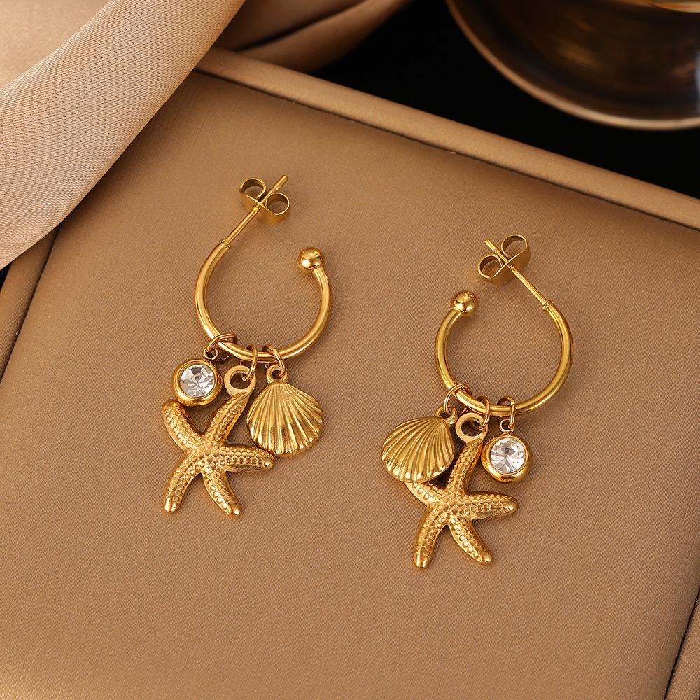 Ocean Series Gold-Plated Starfish & Shell Rhinestone Necklace - Luxurious & Versatile