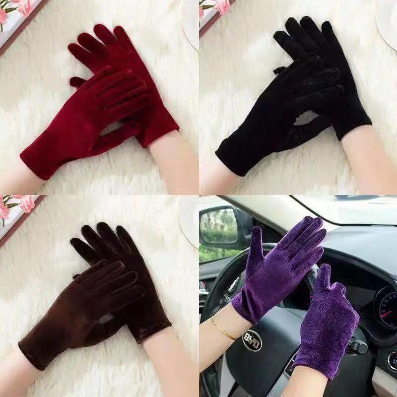 Men's and Women's Gold Velvet Elastic Gloves - Windproof, Cold-Resistant, Solid Color for Cycling and Dance