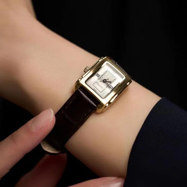 Awesome Pia Women's Watch Brown-Gold