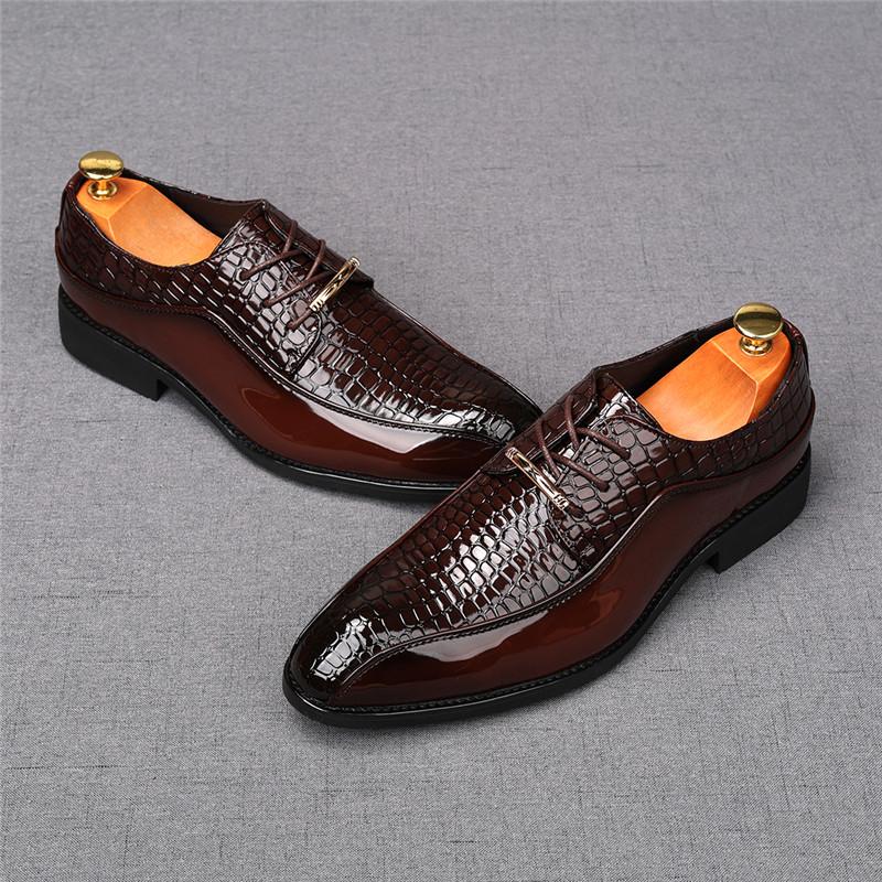 Fashion Fashion New Men's Pointed Shiny Lace Up Business Flats Derby Shoes Male Luxury Designer Homecoming Wedding Dress Footwear