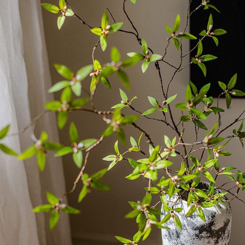 Elegant Chinese-Style Floral Arrangement: Bionic Pomegranate Vine Ornament