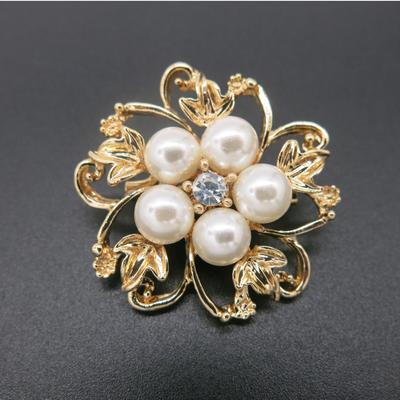 Pearl Brooch High-Grade Alloy Flower Corsage Women'S Clothing Pin Accessories Brother Brooch