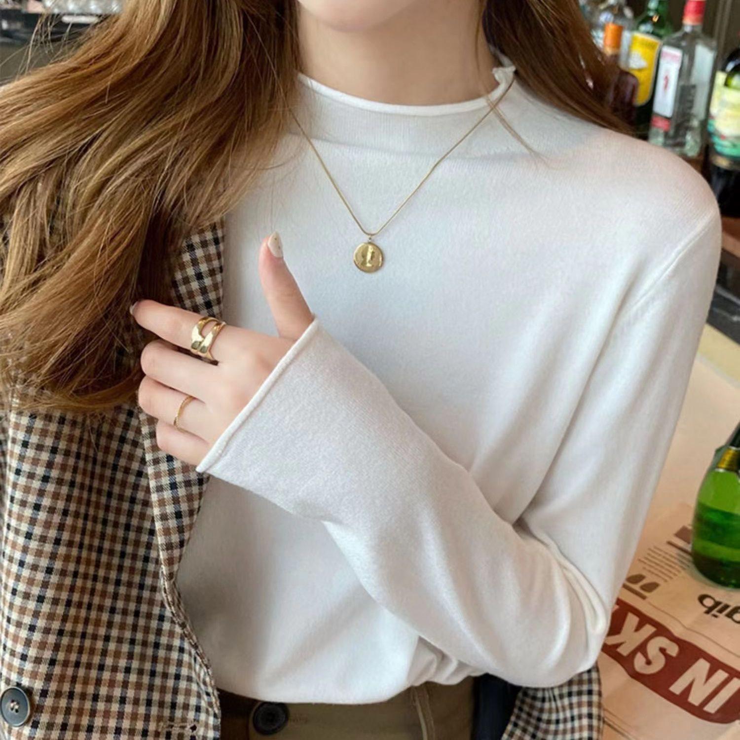 

Women s Retro Grey Cable Knit Cardigan - Loose, Versatile, Round Neck, Thick Knit for Spring/Summer